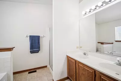 233 Wildflower Lane, Round Lake Beach, IL 60073 - Photo 16