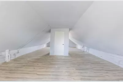 8428 S Escanaba Avenue, Chicago, IL 60617 - Photo 28