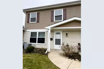 1311 Kingsbury Drive #E, Hanover Park, IL 60133 - Photo 2