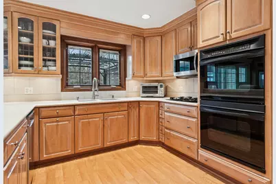 6487 Bannister Court, Lisle, IL 60532 - Photo 12