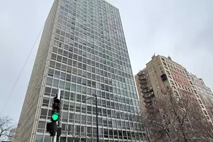 2400 N Lakeview Ave, Chicago, IL 60614 - Photo 1