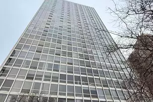 2400 N Lakeview Ave, Chicago, IL 60614 - Photo 2