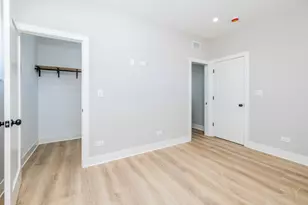 2327 W Homan St, Chicago, IL 60623 - Photo 22