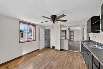 2929 Sewell Street, Rockford, IL 61109 - Photo 4