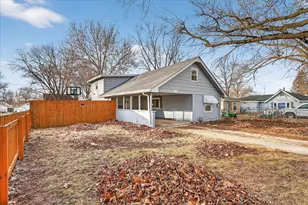 2929 Sewell St, Rockford, IL 61109 - Photo 1