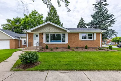 795 E 163rd Street, South Holland, IL 60473 - Photo 2