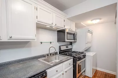 240 Chippewa Court #B, Bolingbrook, IL 60440 - Photo 8