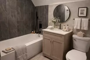 4906 W Gladys Ave, Chicago, IL 60644 - Photo 10