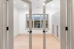 3317 N Avers Ave, Chicago, IL 60618 - Photo 14