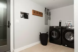 3317 N Avers Ave, Chicago, IL 60618 - Photo 28