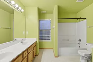 1849 N wentworth Cir, Romeoville, IL 60446 - Photo 6