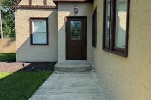 395 Surrey Ln, Crete, IL 60417 - Photo 4