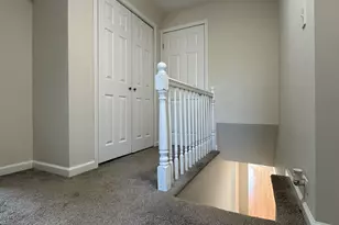 395 Surrey Ln, Crete, IL 60417 - Photo 26