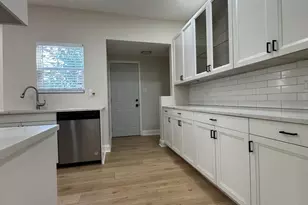 395 Surrey Ln, Crete, IL 60417 - Photo 22