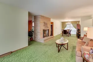 5871 N Overhill Ave, Chicago, IL 60631 - Photo 4