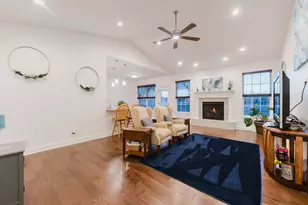 2337 Coventry Cir S, Sycamore, IL 60178 - Photo 10