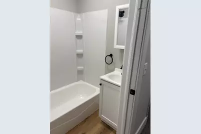 304 1/2 W 7th Street, Sterling, IL 61081 - Photo 10