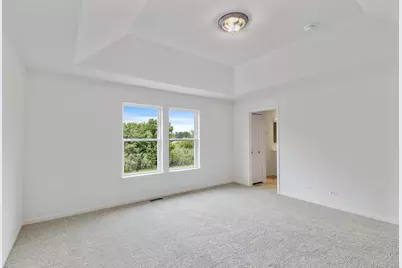 32018 Savannah Drive, Lakemoor, IL 60051 - Photo 22