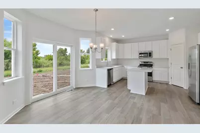 32018 Savannah Drive, Lakemoor, IL 60051 - Photo 10