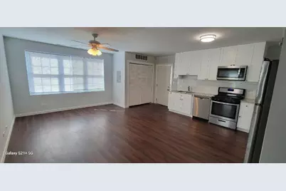 7441 N Rogers Avenue #1B, Chicago, IL 60626 - Photo 2