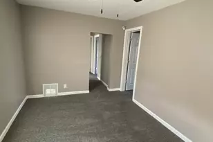 942 N Schuyler Ave, Kankakee, IL 60901 - Photo 2