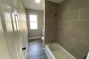 942 N Schuyler Ave, Kankakee, IL 60901 - Photo 6