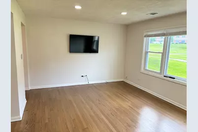 209 W Johnson Street #1B, Palatine, IL 60067 - Photo 2