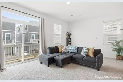 2117 Yellowstone Boulevard, Mundelein, IL 60060 - Photo 10