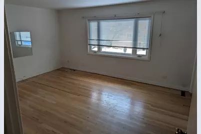 2507 W Howard Street, Chicago, IL 60645 - Photo 8