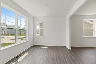 32012 Savannah Drive, Lakemoor, IL 60051 - Photo 4