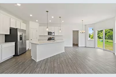 32006 Savannah Drive, Lakemoor, IL 60051 - Photo 4