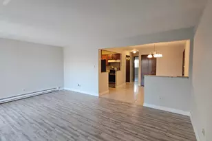 7540 W 111th St, Worth, IL 60482 - Photo 2