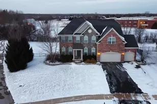 264 Norway Court, Bartlett, IL 60103 - Photo 2