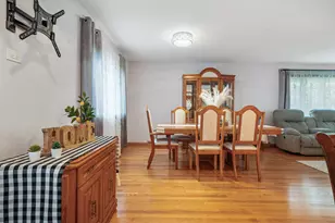 8832 Pleasant Ave, Hickory Hills, IL 60457 - Photo 12