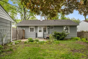 1042 Alfini Dr, Des Plaines, IL 60016 - Photo 12