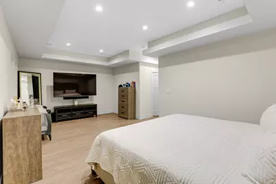 2035 S 11th Avenue, Maywood, IL 60153 - Photo 14