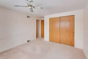 2537 Pick Dr, Glenview, IL 60025 - Photo 10