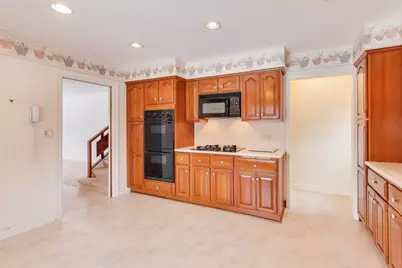 2537 Pick Drive, Glenview, IL 60025 - Photo 8