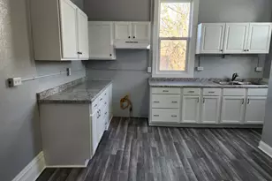 7 National St, Elgin, IL 60123 - Photo 4