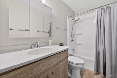 1118 Manchester Mall, McHenry, IL 60050 - Photo 10