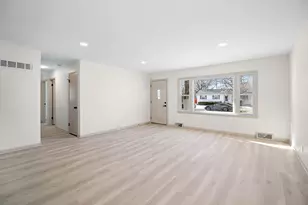 208 Sycamore Ln, Momence, IL 60954 - Photo 16