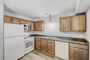 2252 Abbeywood Dr, Lisle, IL 60532 - Photo 6