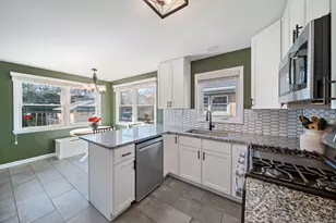 6814 N Dowagiac Ave, Chicago, IL 60646 - Photo 10