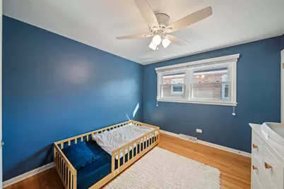 6814 N Dowagiac Avenue, Chicago, IL 60646 - Photo 20