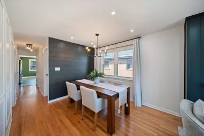 6814 N Dowagiac Avenue, Chicago, IL 60646 - Photo 8