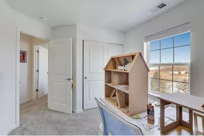 709 Neubauer Circle, Lindenhurst, IL 60046 - Photo 18