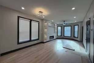 5252 W Berteau Ave, Chicago, IL 60641 - Photo 2