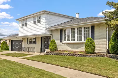 10420 Washington Avenue, Oak Lawn, IL 60453 - Photo 1