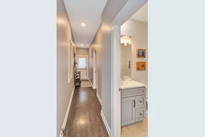 3640 N Damen Avenue #1, Chicago, IL 60618 - Photo 12