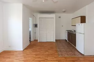 4735 N Beacon St, Chicago, IL 60640 - Photo 8